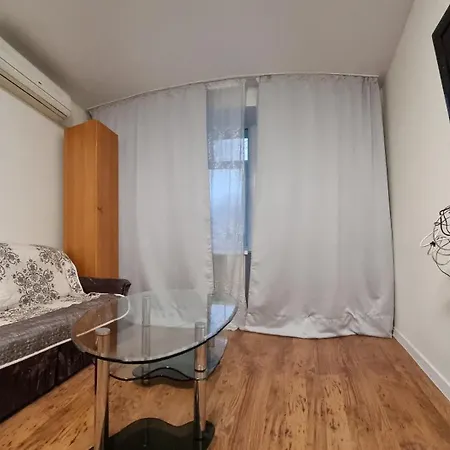 36 Flat Apartment